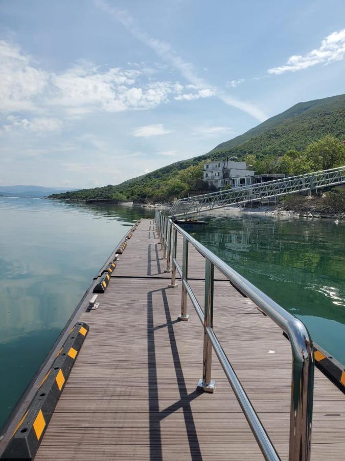 Holiday Center Apartment Shkodër Exterior foto